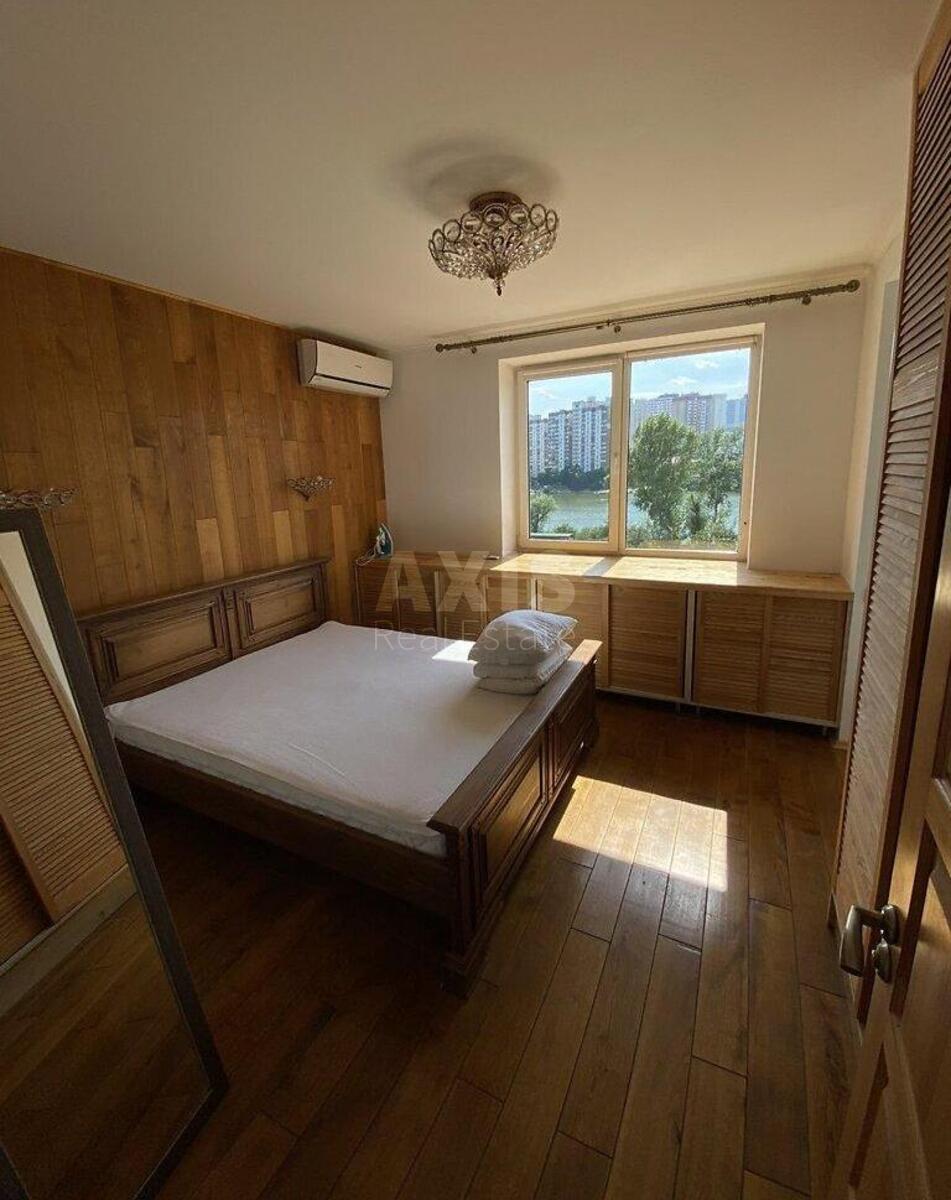 1к квартира ул. Ревуцкого 9564912