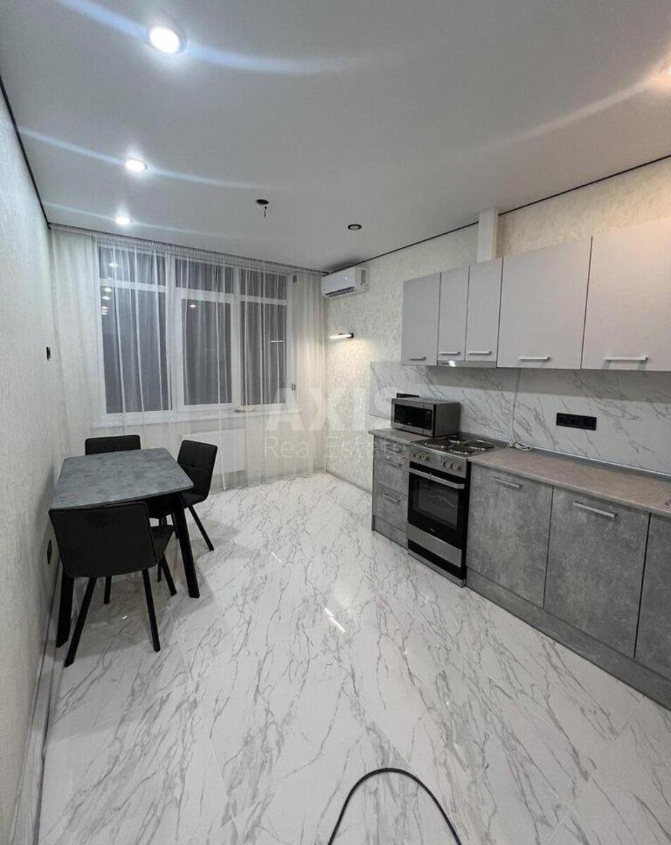 1k apartment vul. Chernigivs'ka 8Б565611