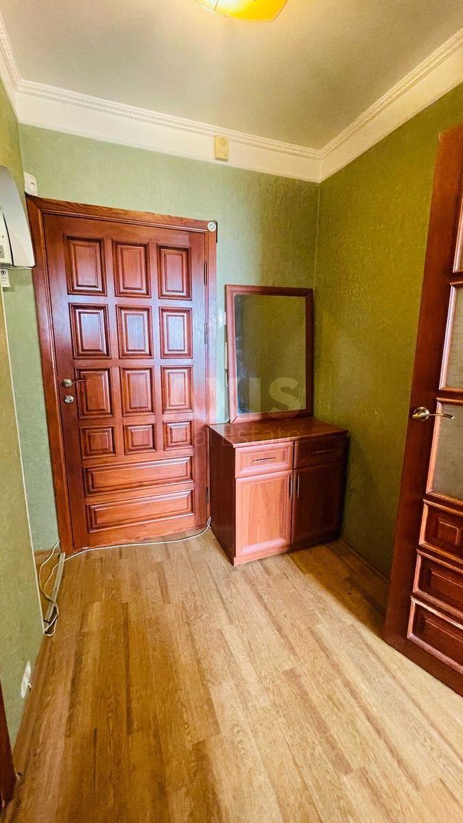1k apartment vul. Zroshuval'na 3Б8