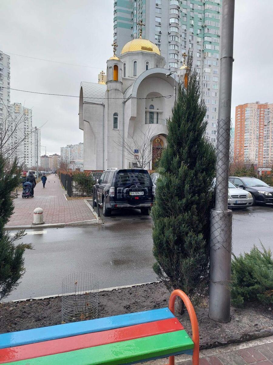 Офис ул. Чавдар Елизаветы 1, 300м25678013