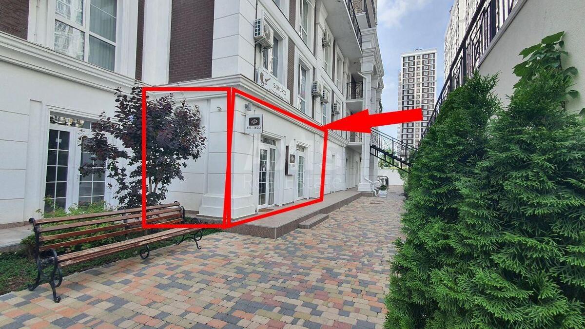 Trade object vul. Myhajla Maksymovycha 28Д, 29m261244