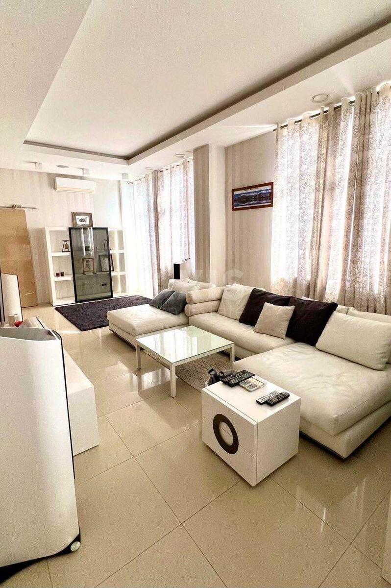 2k apartment vul. Sofii'vs'ka 120