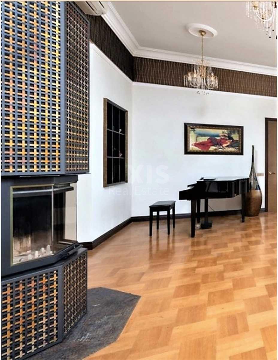 4k apartment vul. Velyka Vasyl'kivs'ka 261