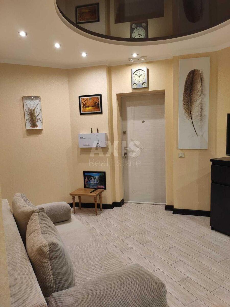 1k apartment vul. Revuc'kogo 7В623564