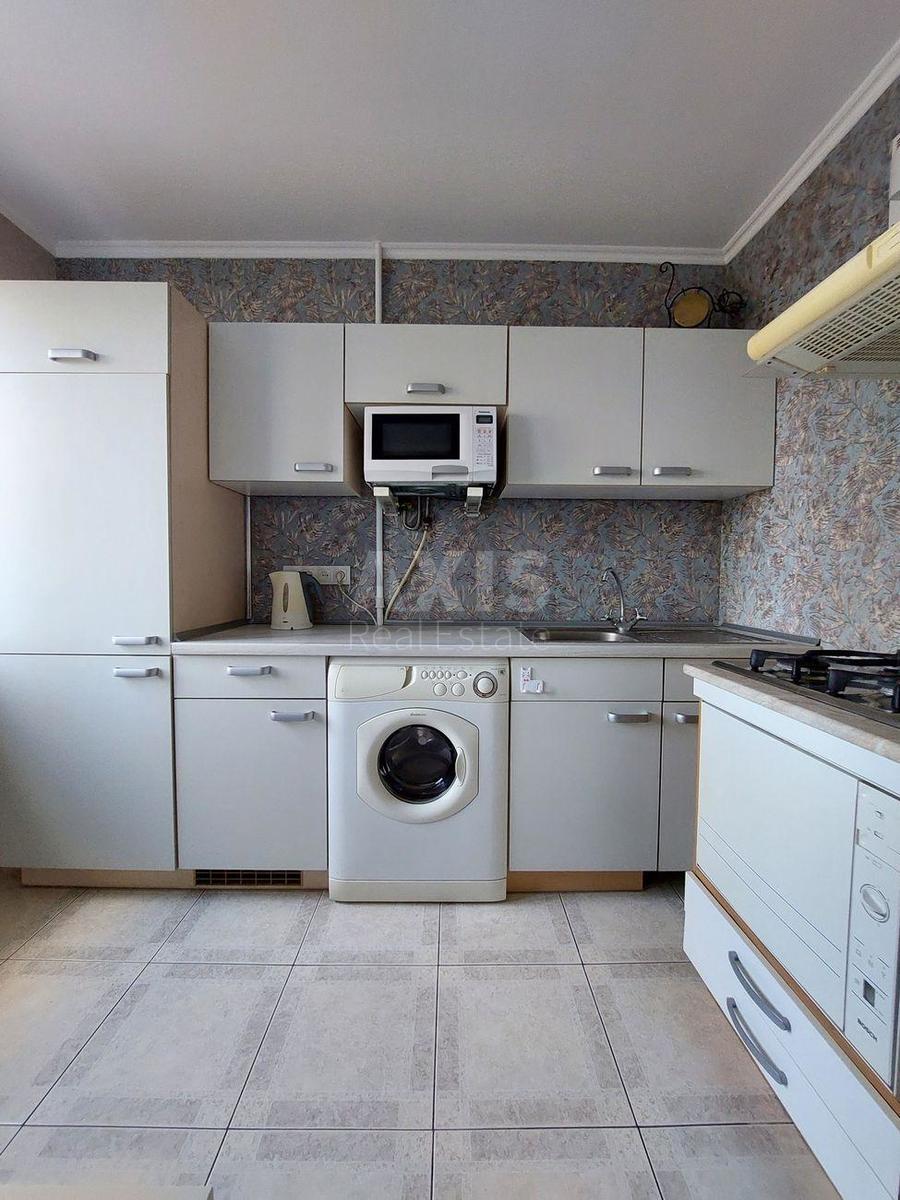 3k apartment vul. Parkovo-Syrec'ka 30/1