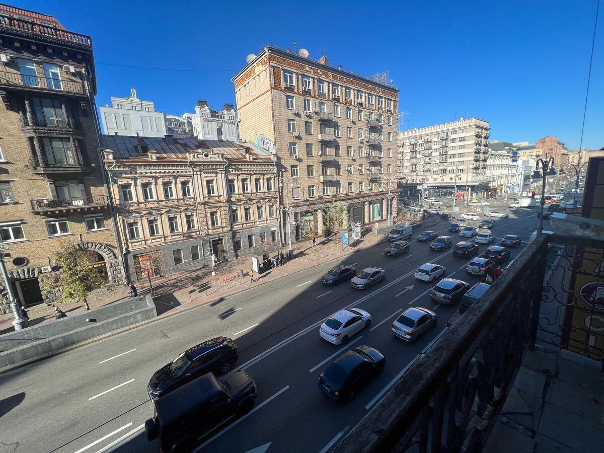 Office vul. Velyka Vasyl'kivs'ka 1/3, 1347m25808010