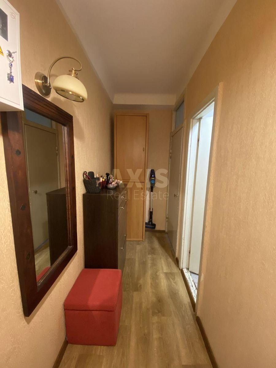 1k apartment bul. Pryjmachenko Marii' 61