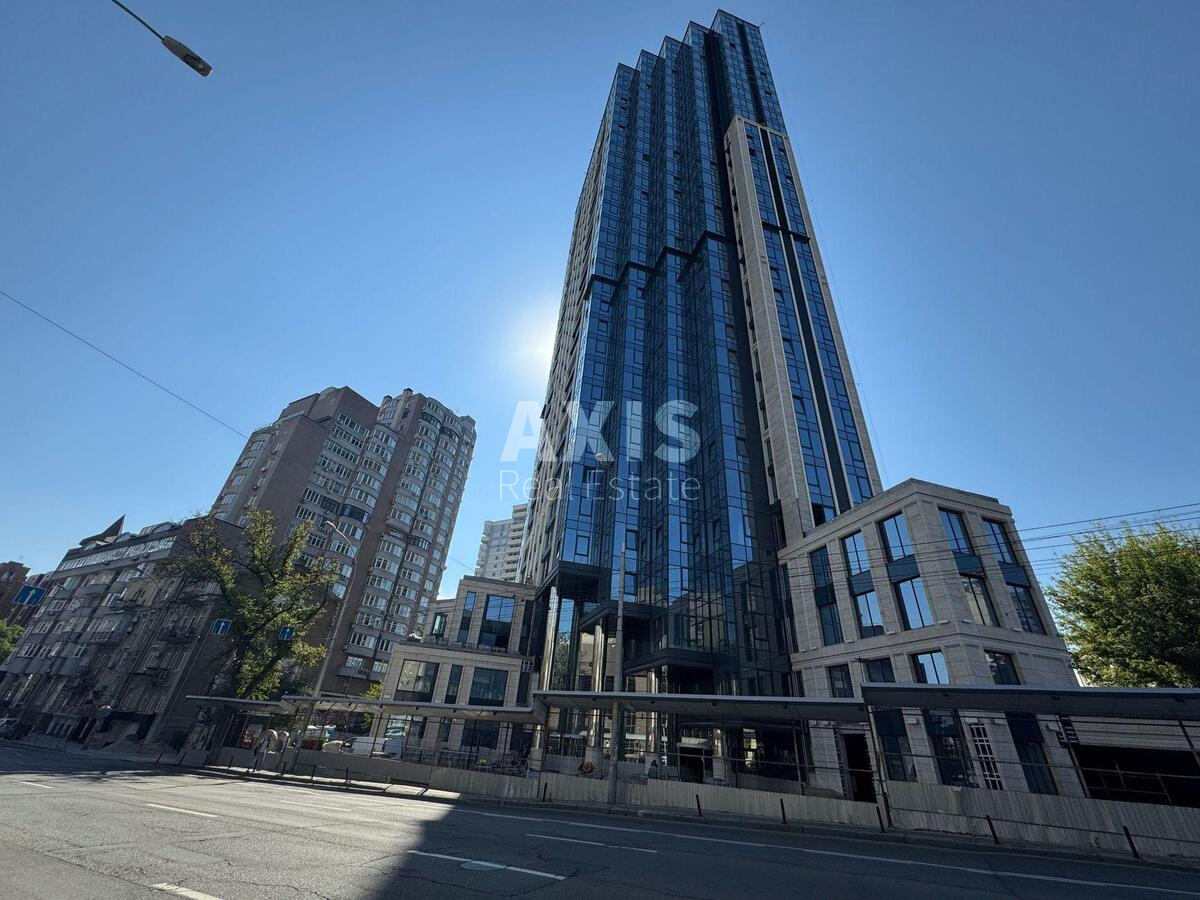 Trade object vul. Antonovycha 136, 600m2