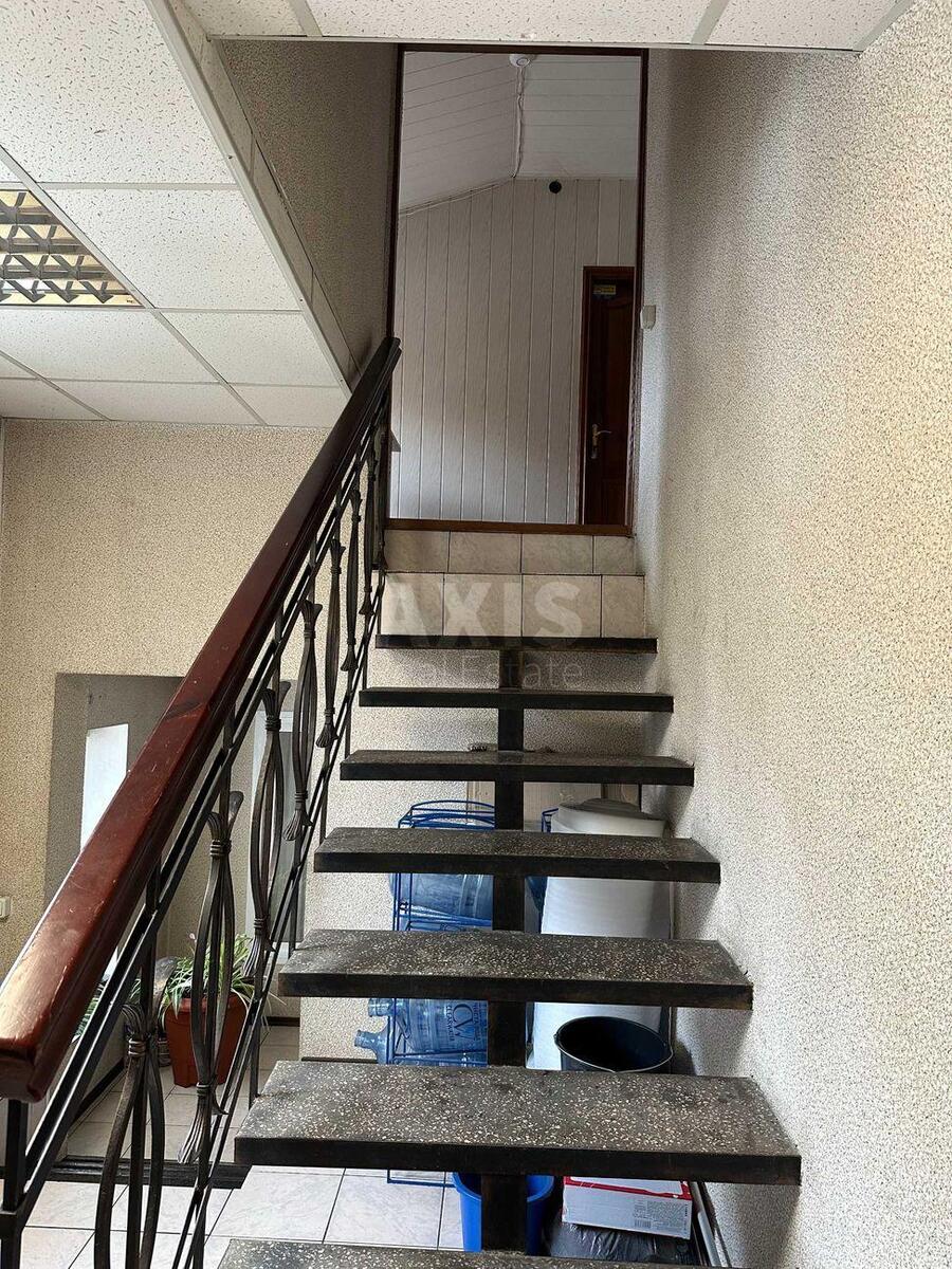 Office vul. Novomostyc'ka 25, 333m23