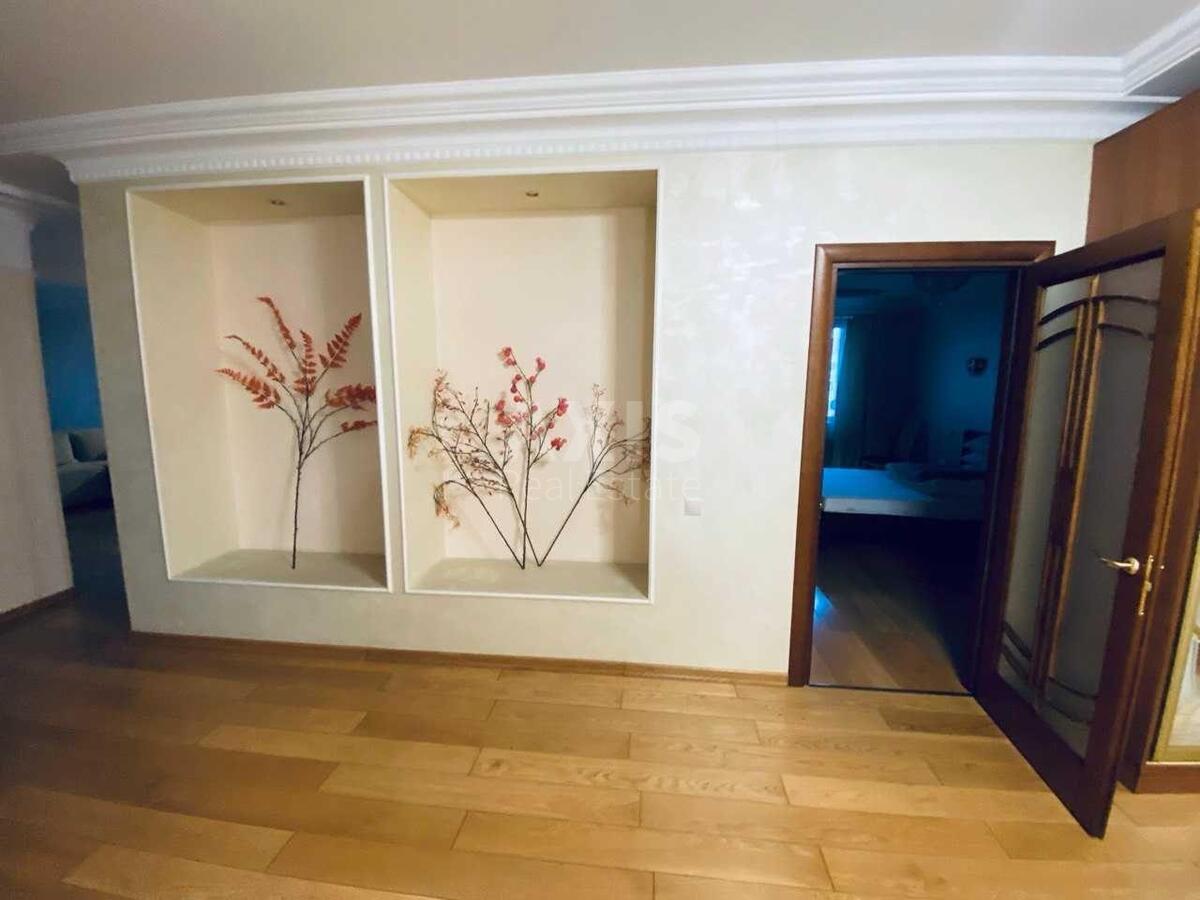 4k apartment bul. Shevchenka Tarasa 27Б6214215