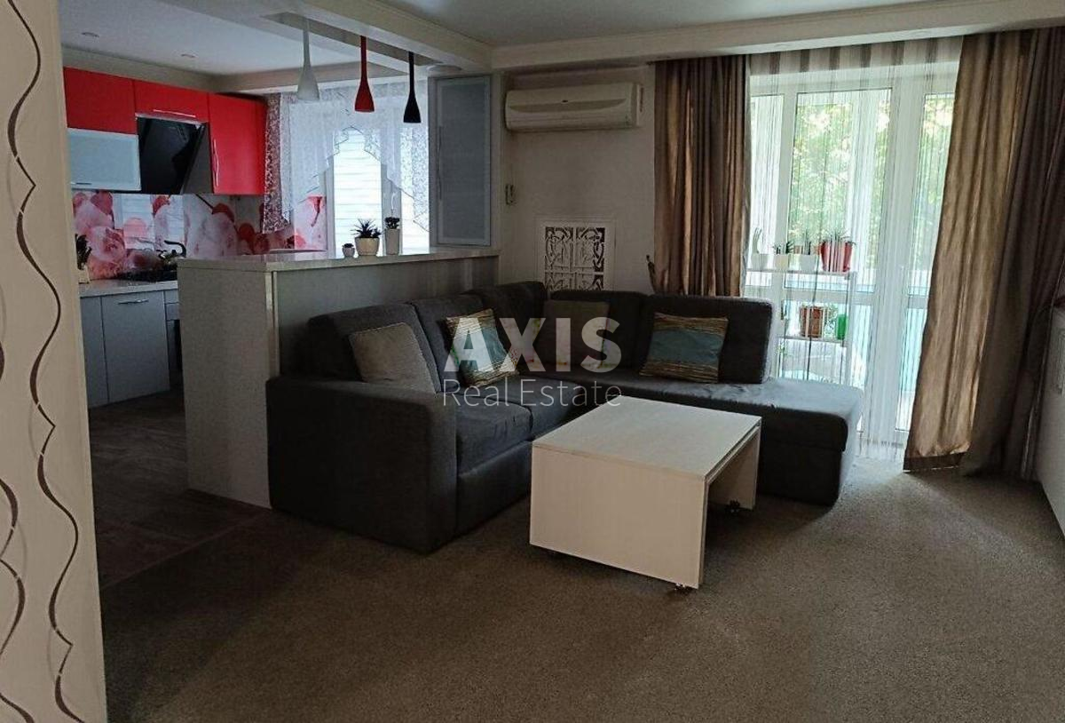 3k apartment vul. Sim'i' Kul'zhenkiv 33