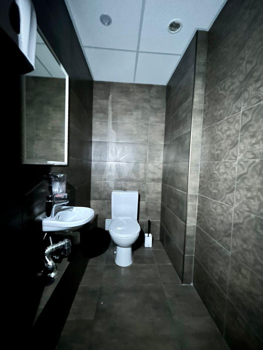 Office vul. Oleny Pchilky 8, 120m25843816