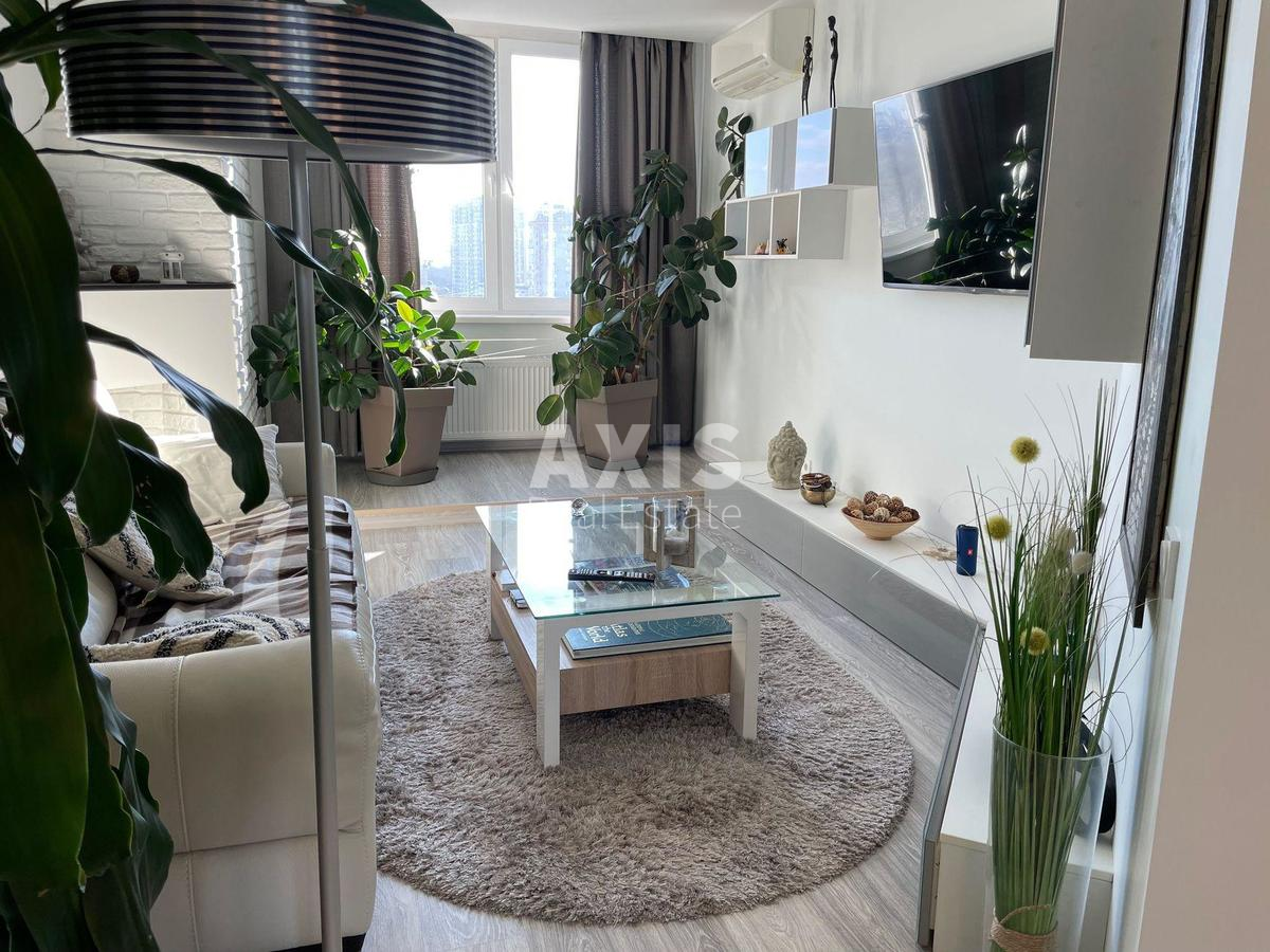 1k apartment vul. Teligy Oleny 25