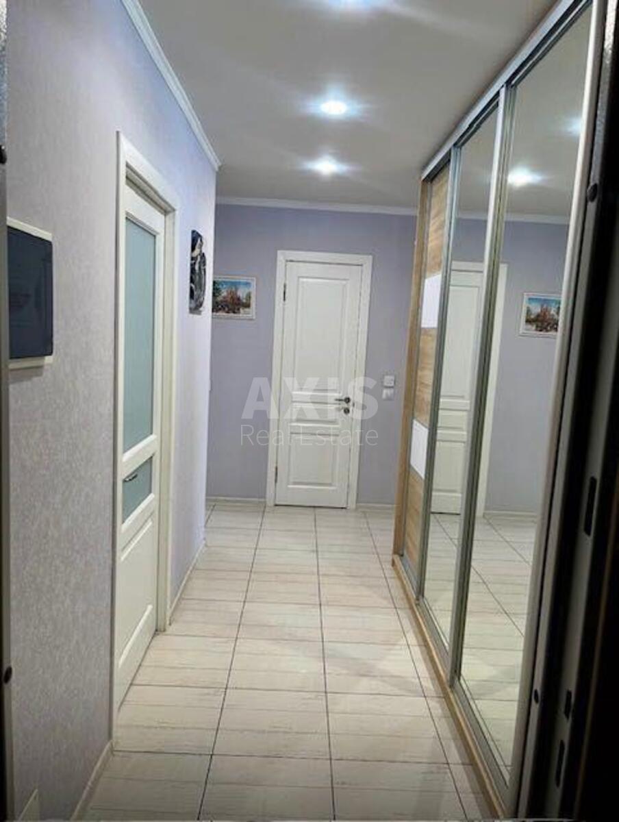 2к квартира ул. Стеценко 75В5