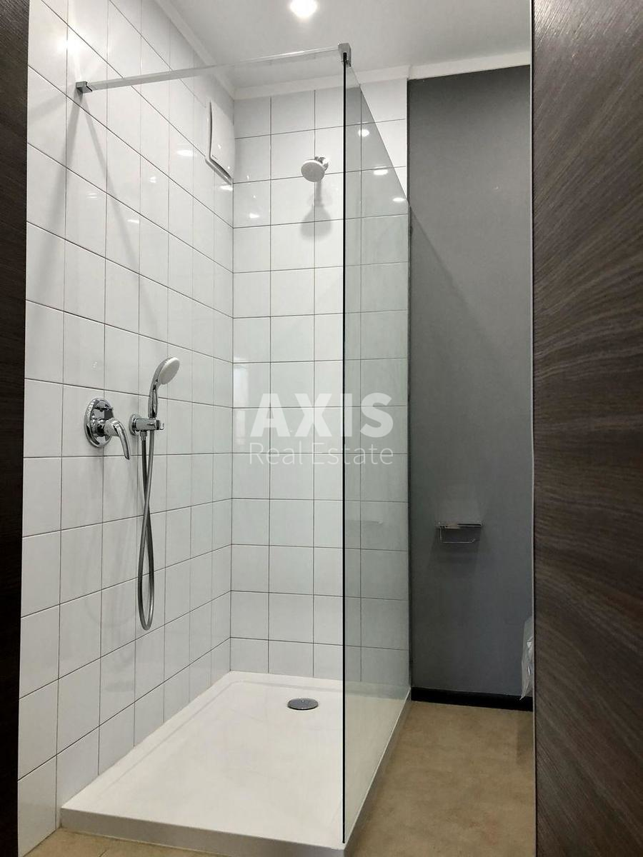 1k apartment nab. Dniprovs'ka 16Г1