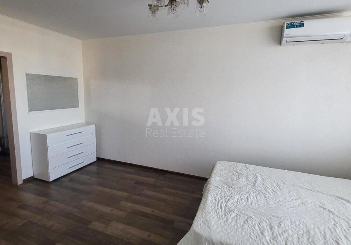 1k apartment vul. Sim'i' Kul'zhenkiv 332