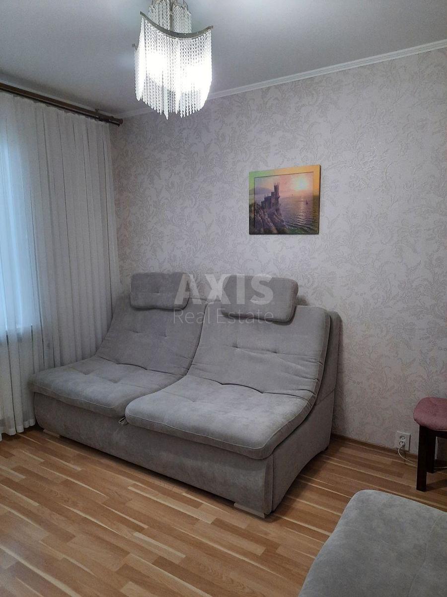3k apartment vul. Bal'zaka Onore de 84А2