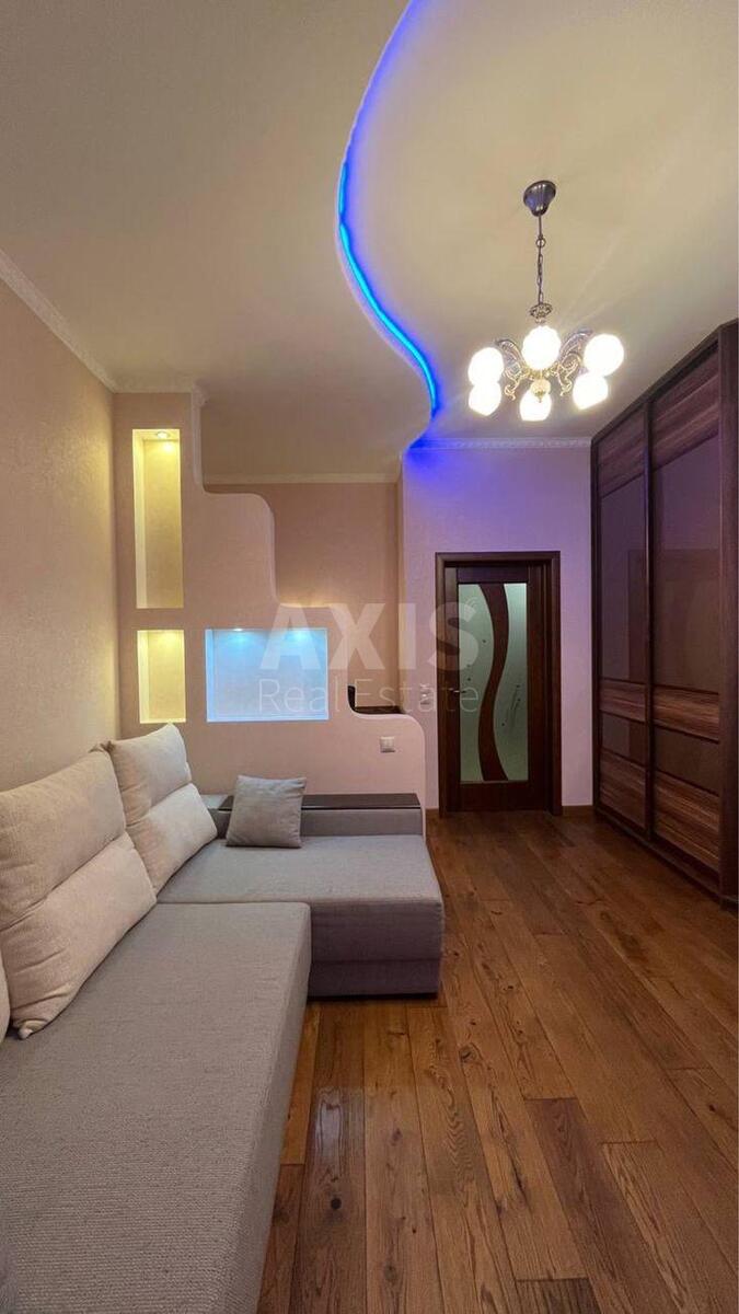 1k apartment vul. Dragomyrova Myhajla 124