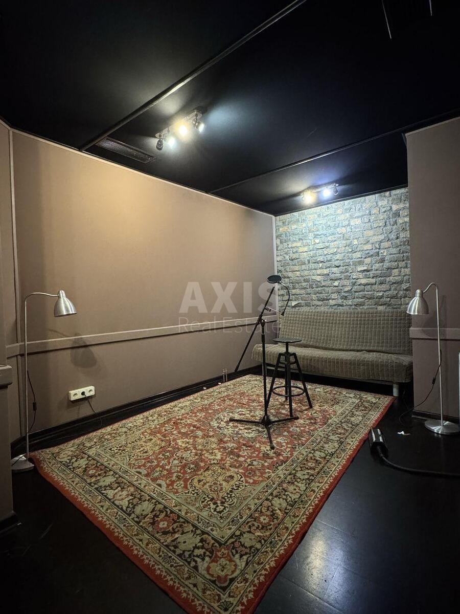 Офис пр-т Лобановского 4Ж, 150м24