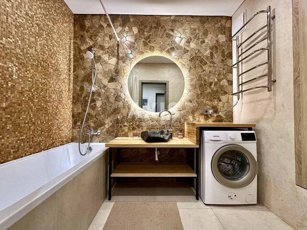 1k apartment vul. Lypkivs'kogo Vasylja Mytropolyta 383