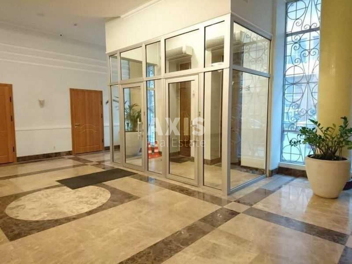 Office vul. Moskovs'ka 8Б, 83m27