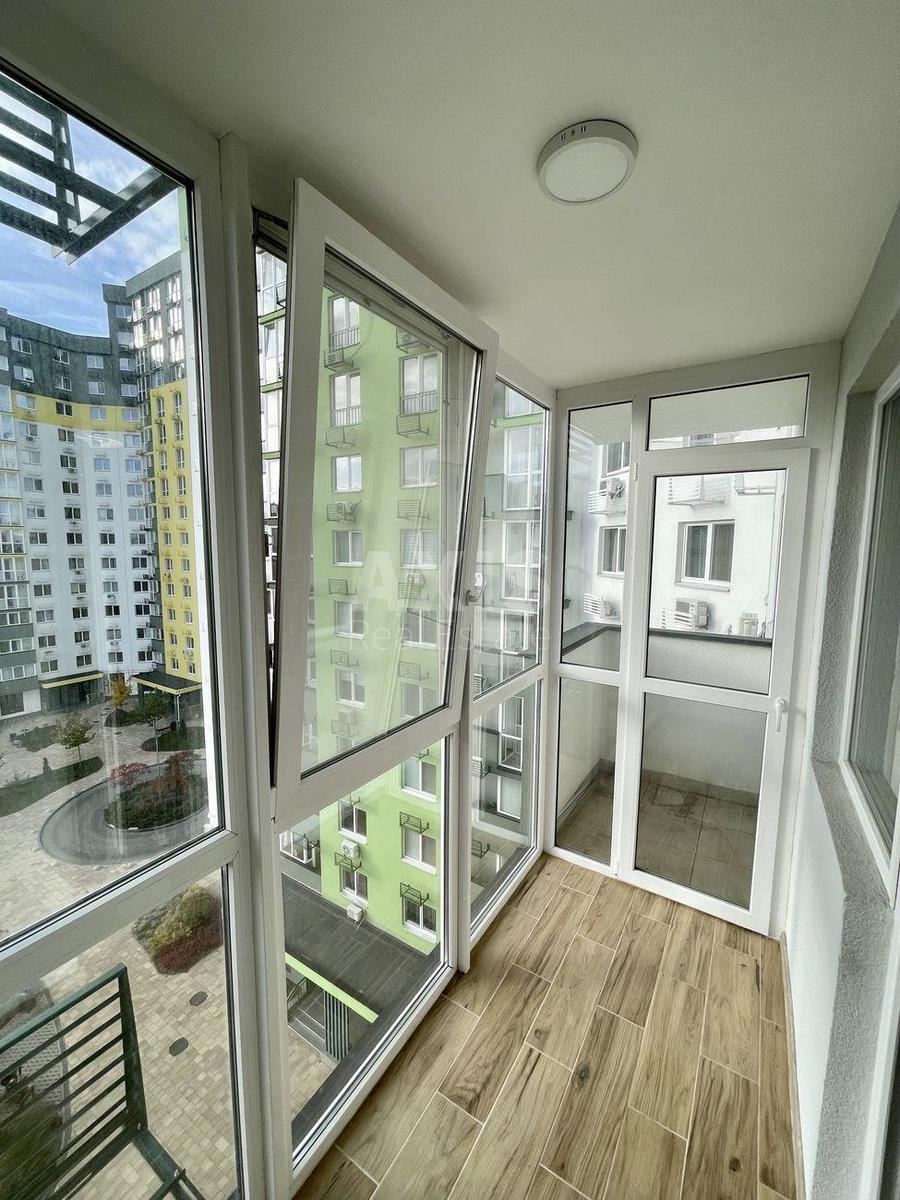 1k apartment vul. Grechka Marshala 10Ж10