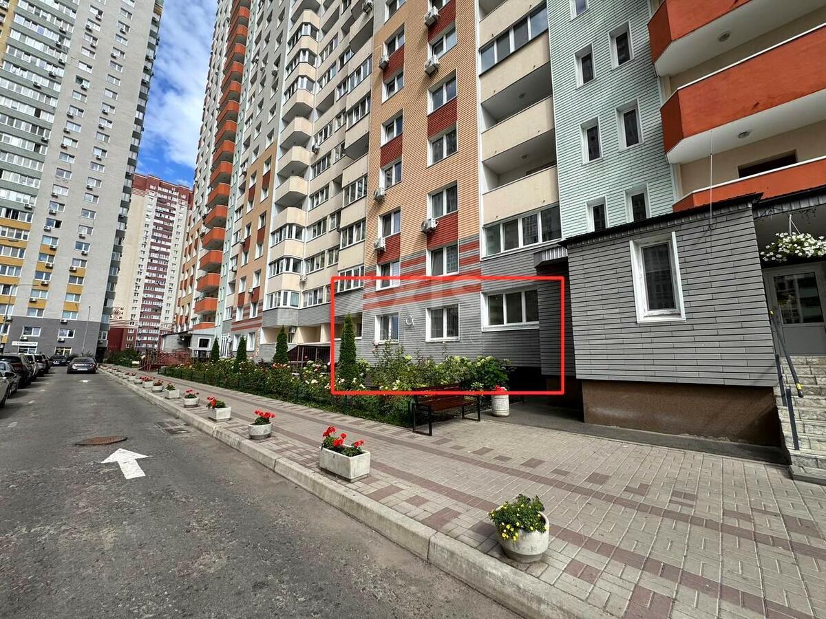 Объект торговли ул. Русовой Софии 7А, 42м2610082