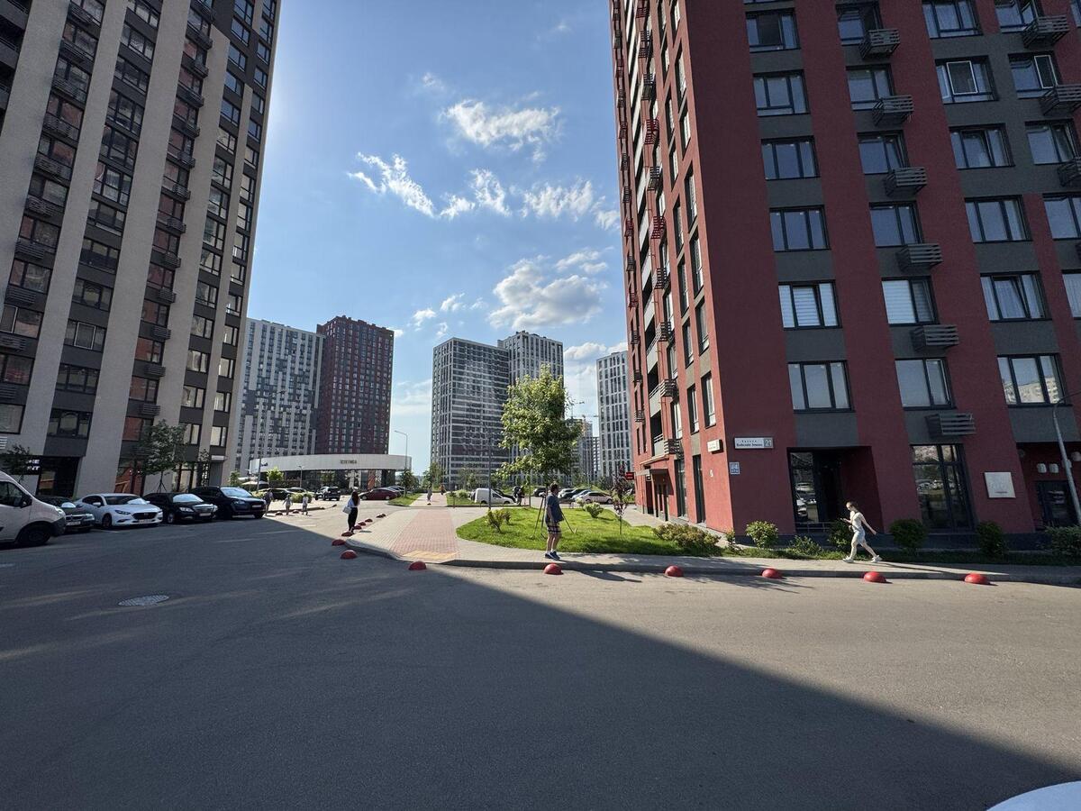 Объект торговли ул. Всеволода Змиенко 21, 91м256740