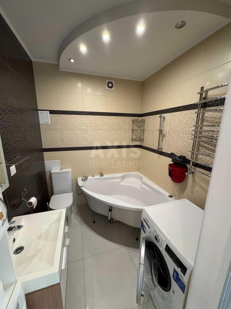 2к квартира ул. Голосеевская 136116315