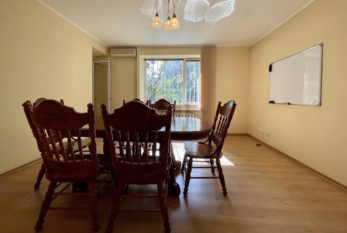 3k apartment vul. Hmel'nyc'kogo Bogdana 68
