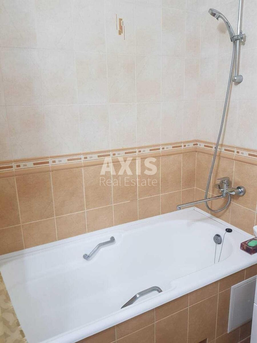 2k apartment vul. Vyshnjakivs'ka 13Б6074714