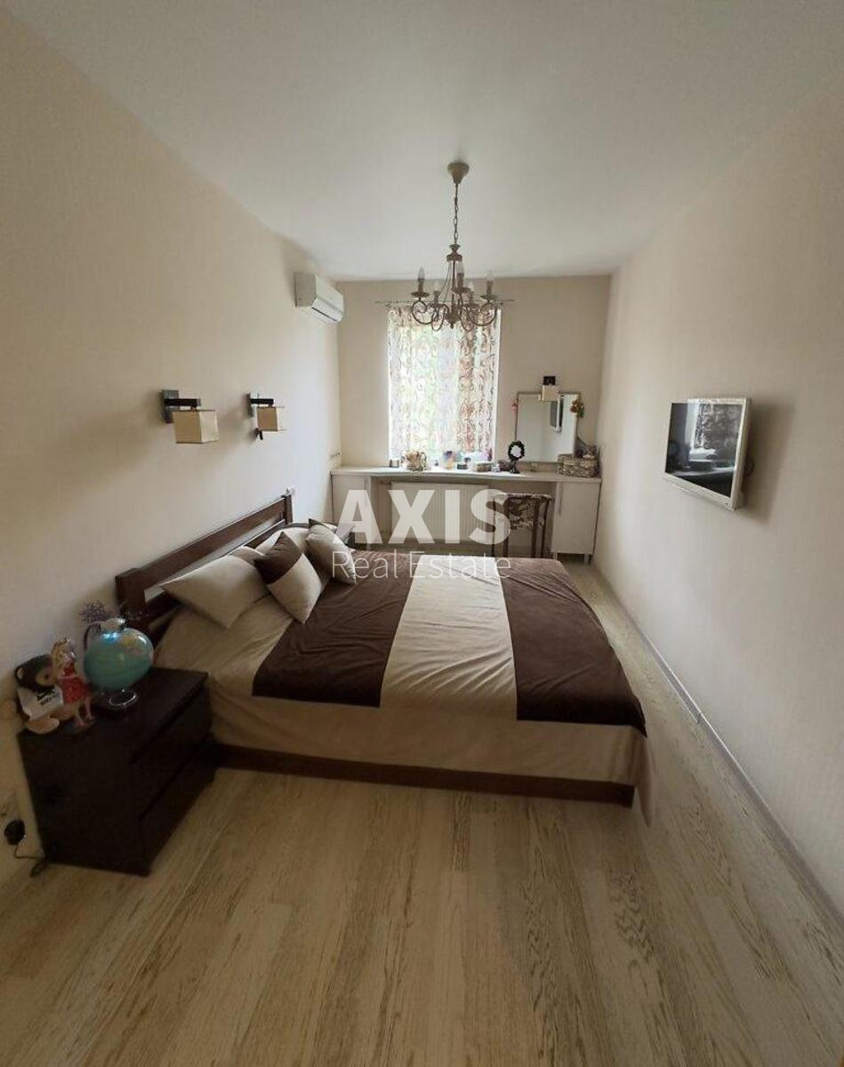 3k apartment vul. Jerevans'ka 293