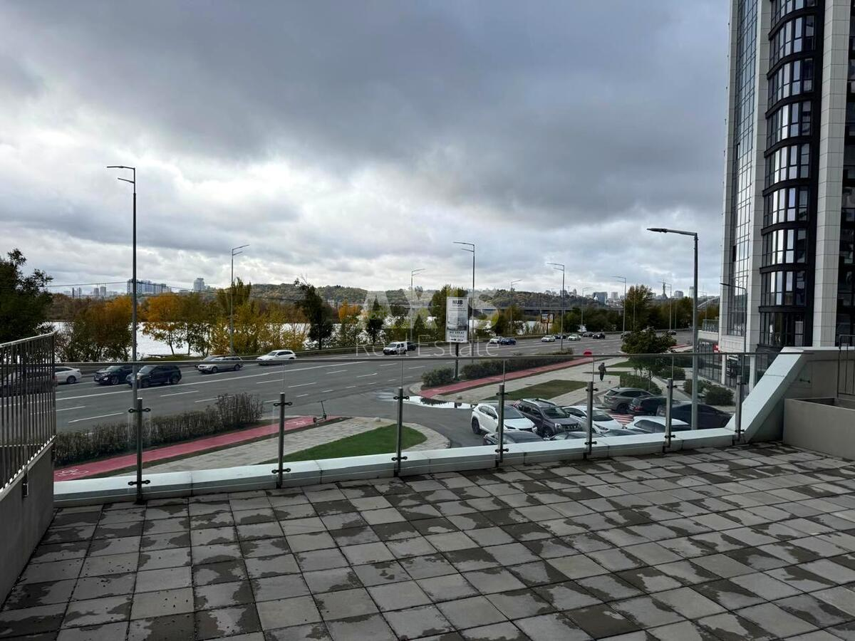 Office nab. Dniprovs'ka 15К, 100m2604969