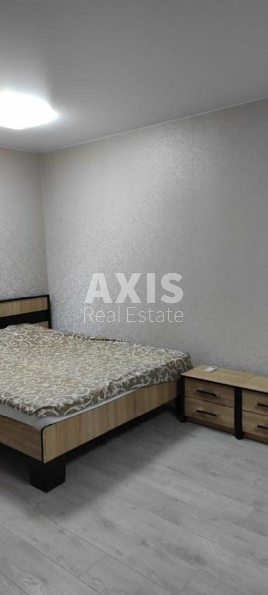 1k apartment vul. Ahmatovoi' Anny 37