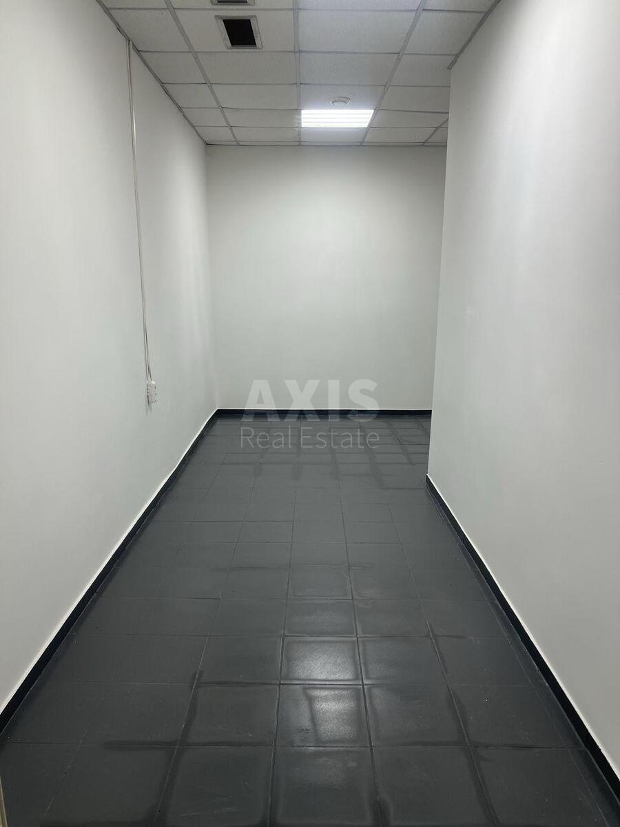 Trade object pr-t Vatutina Generala 2А, 60m2576374