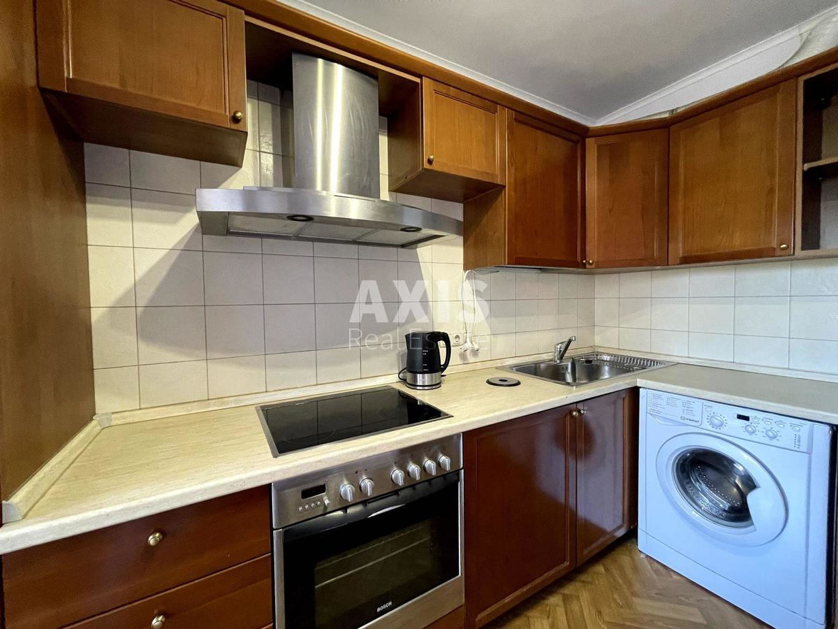 3к квартира пл. Толстого Льва 25