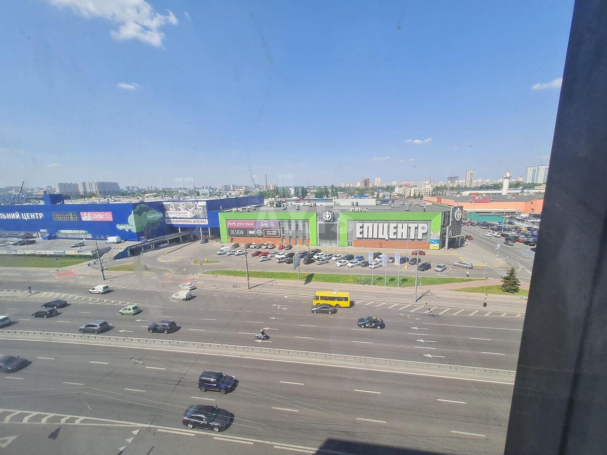 Office pr-t Moskovs'kyj 8, 375m2583812