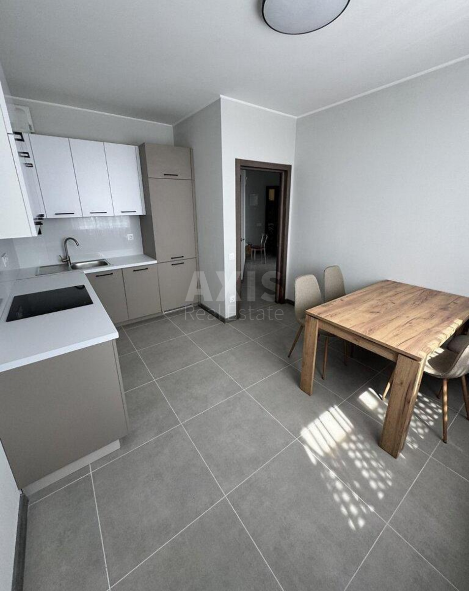 2k apartment vul. Voskresens'ka 2В
