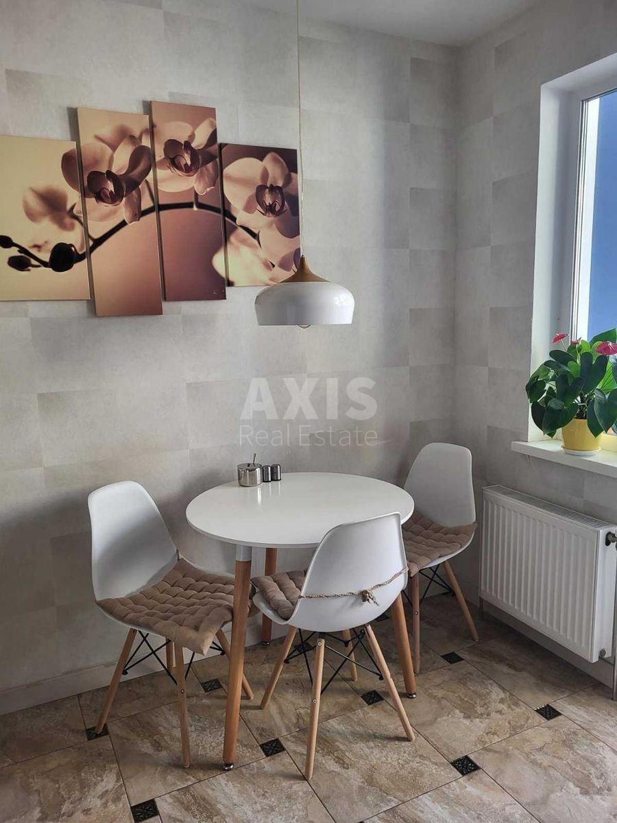 1k apartment vul. Myhajla Maksymovycha 7А0
