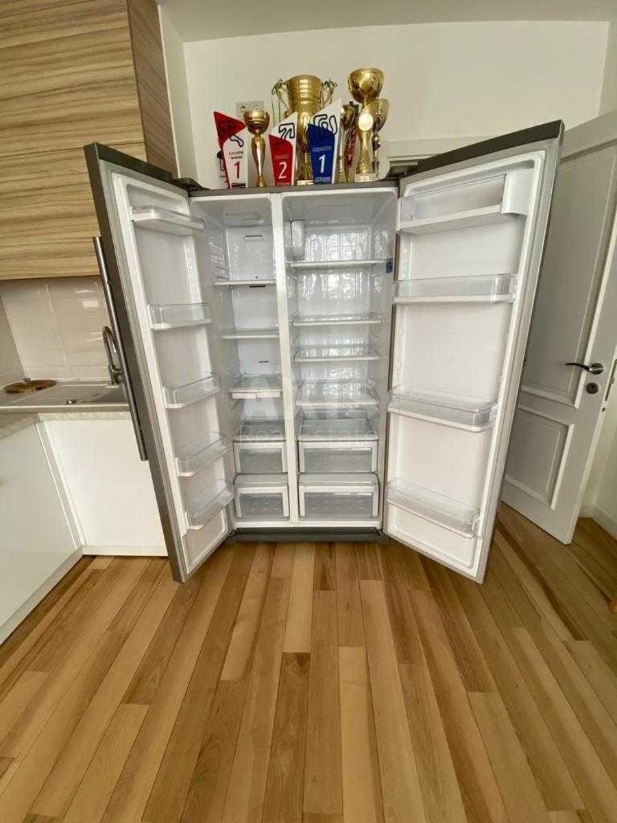 2k apartment vul. Sikors'kogo Igorja Aviakonstruktora 4Г5