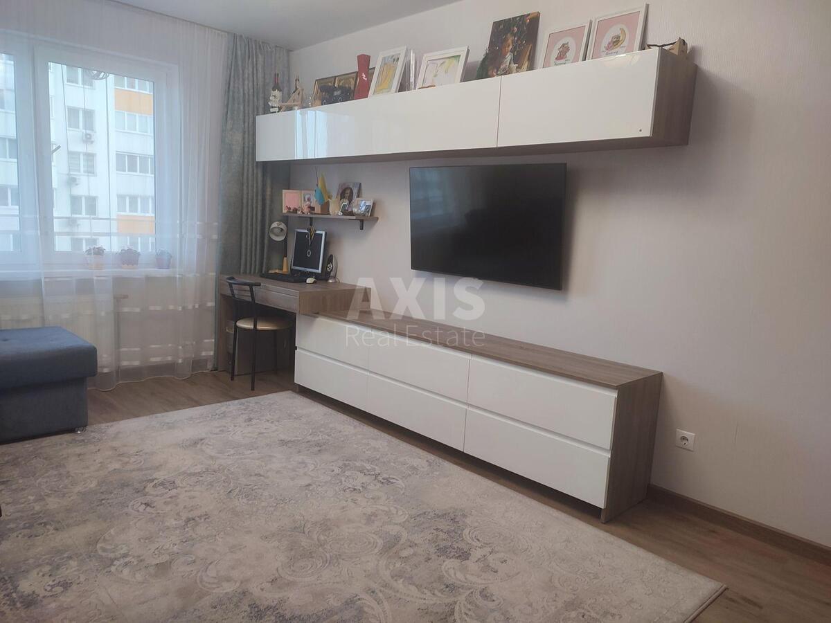 1k apartment vul. Yulia Zdanovska 36В4