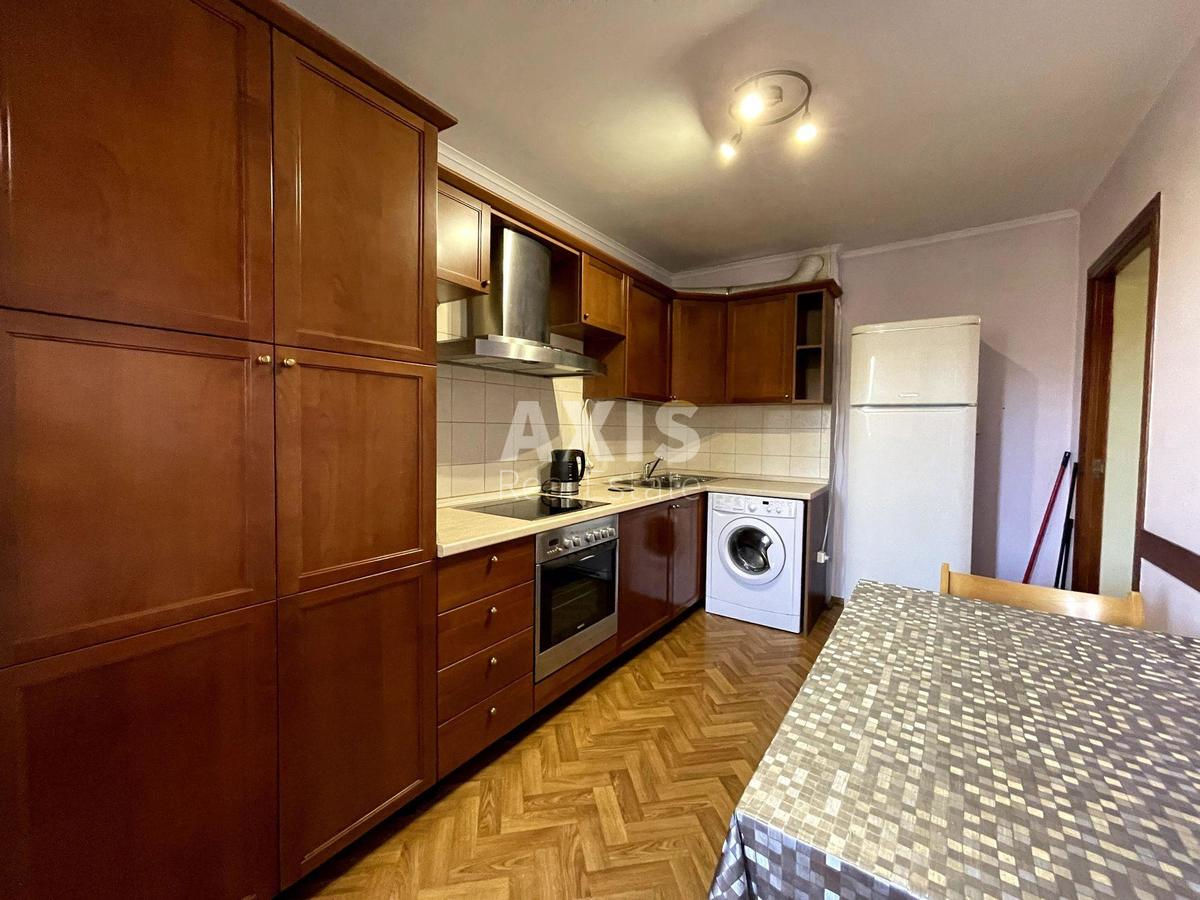 3k apartment vul. Antonovycha 880
