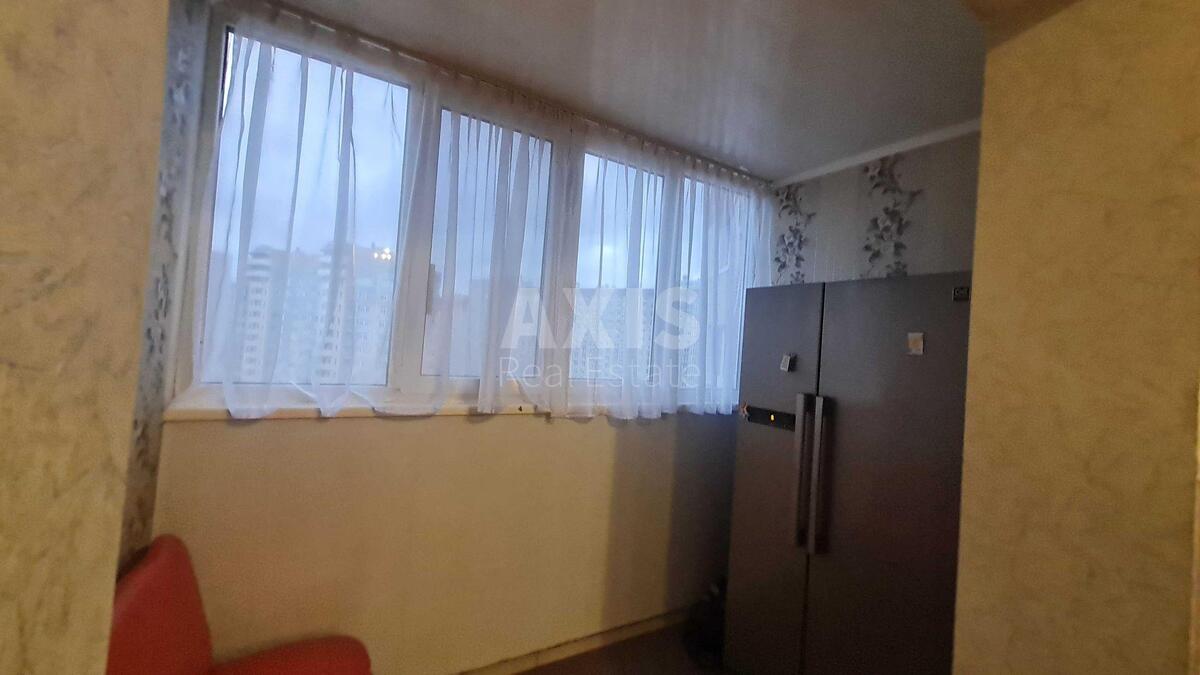 3k apartment vul. Vashhenka Grygorija 76