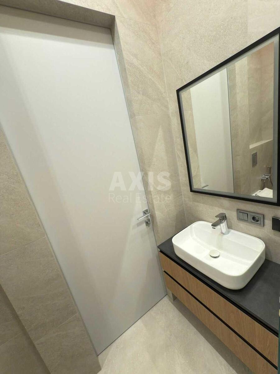 1k apartment vul. Lypkivs'kogo Vasylja Mytropolyta 37В6301011