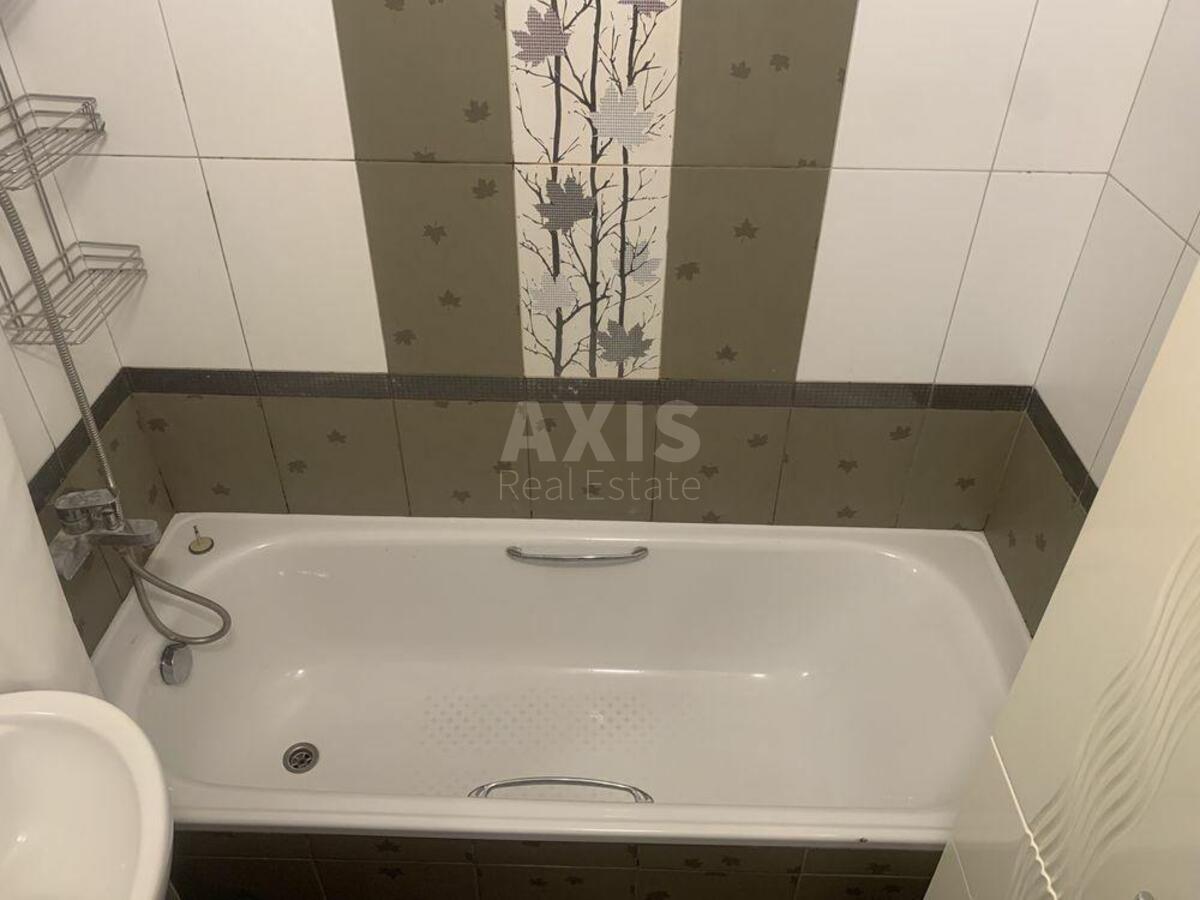 1k apartment vul. Geroi'v Dnipra 758