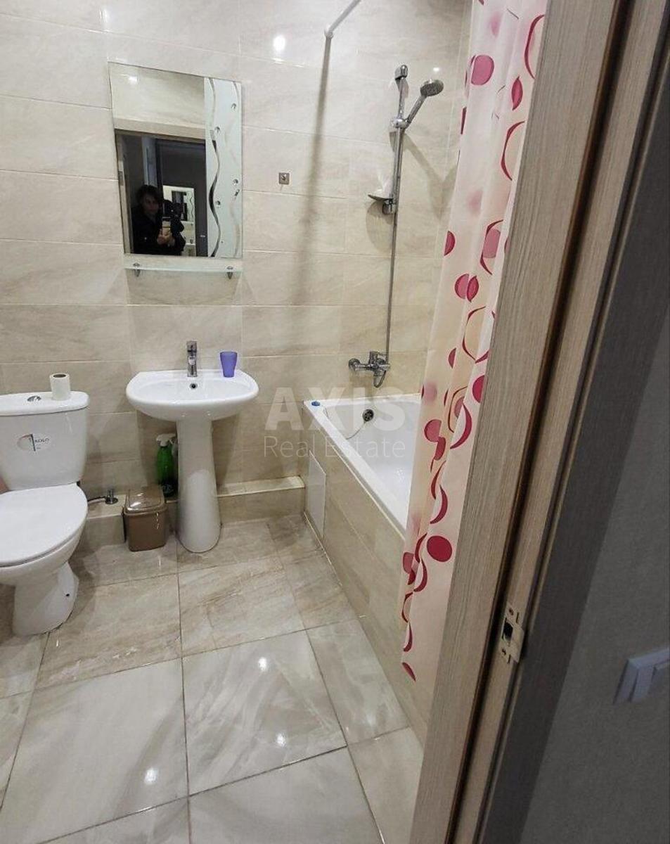 1k apartment vul. Sim'i' Kul'zhenkiv 334