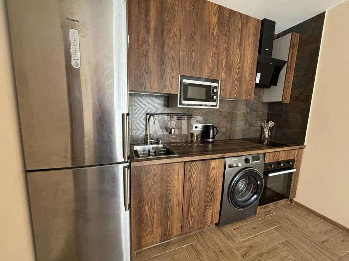 1k apartment vul. Myhajla Maksymovycha 24