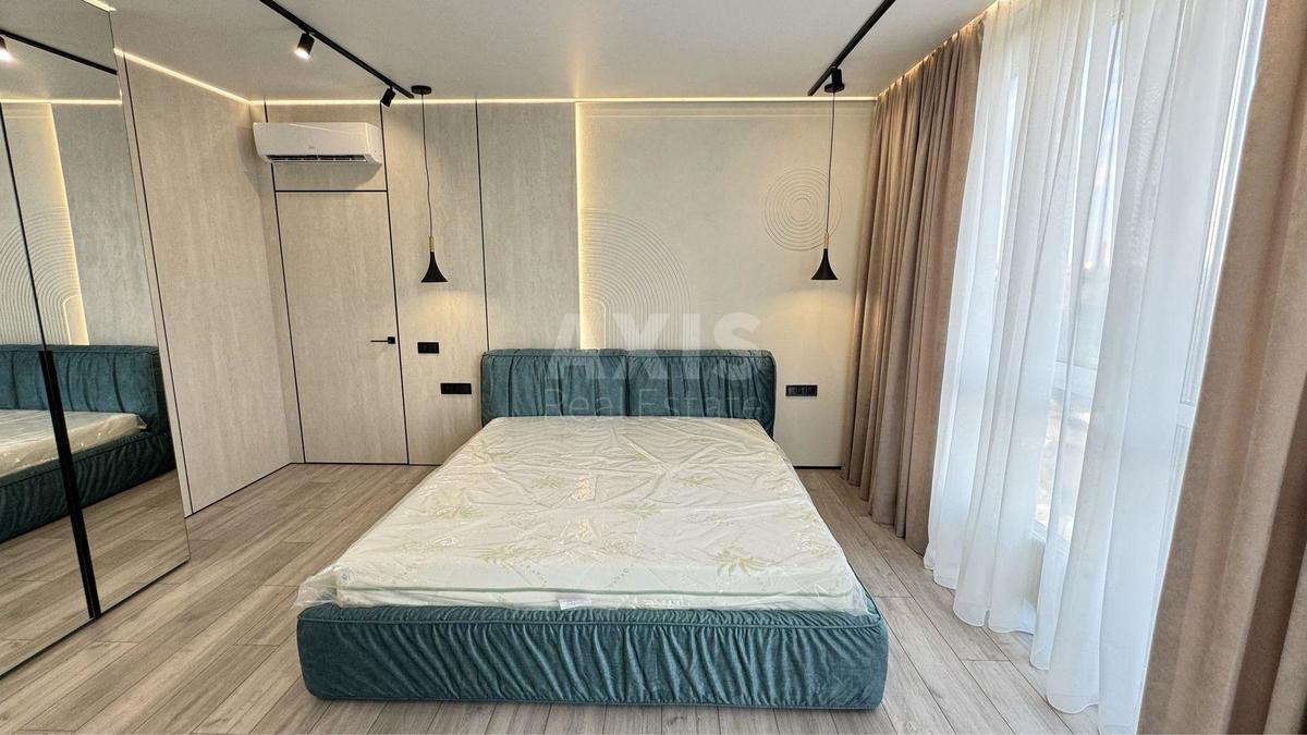 2k apartment vul. Pivnichno-Syrec'ka 13