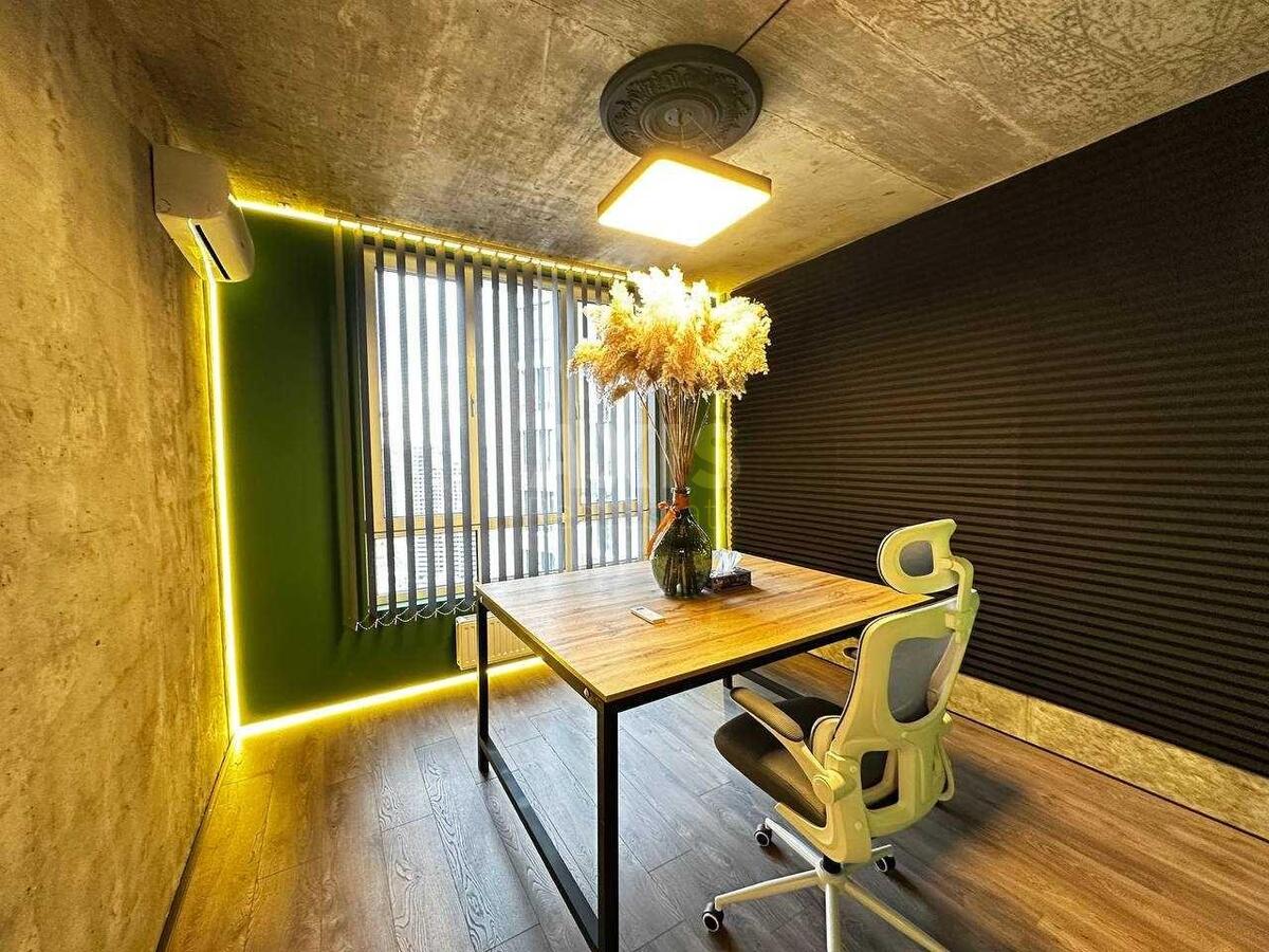 Office vul. Kikvidze 41, 140m22