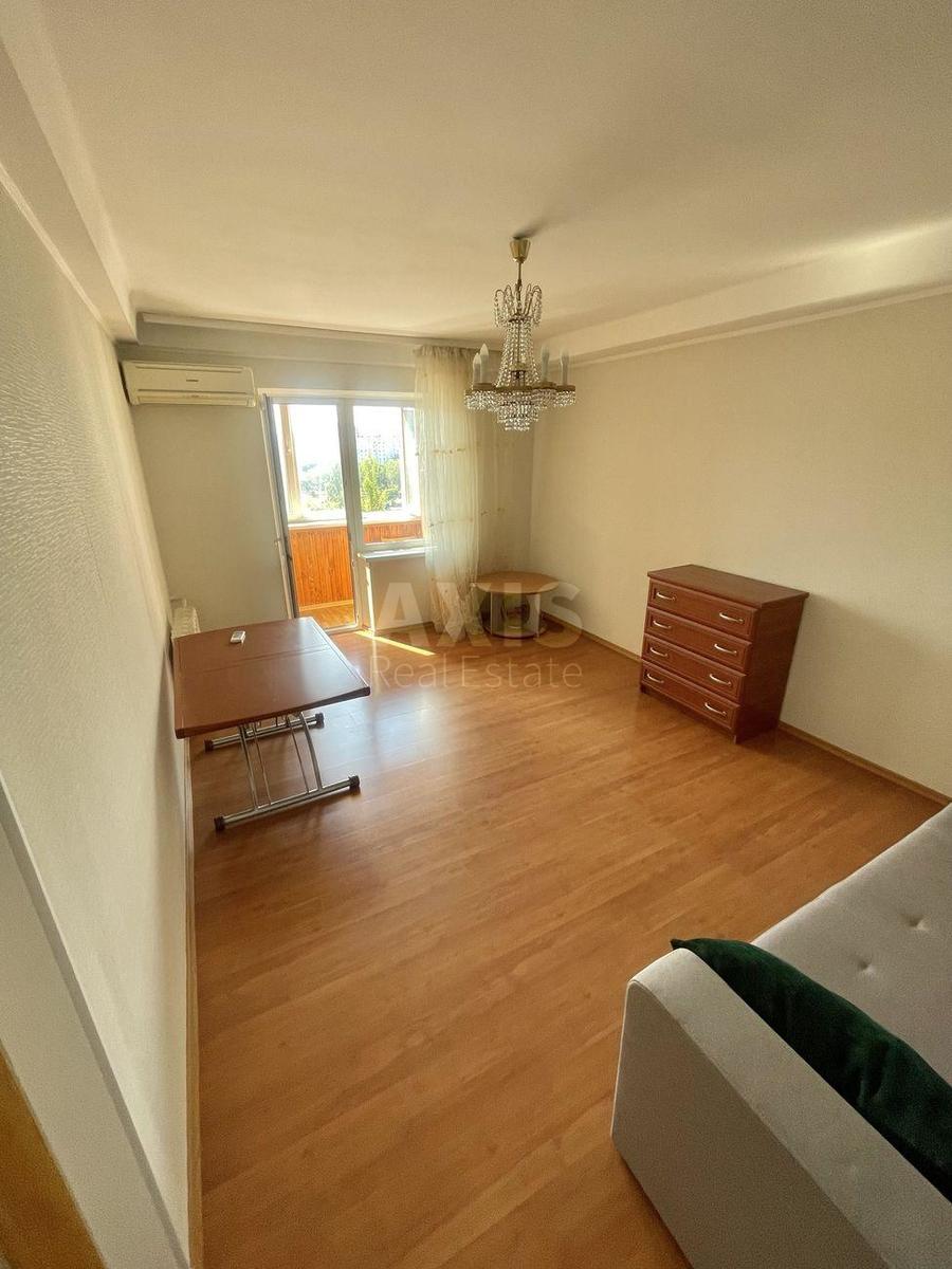 1k apartment vul. Malynovs'kogo Marshala 25А0